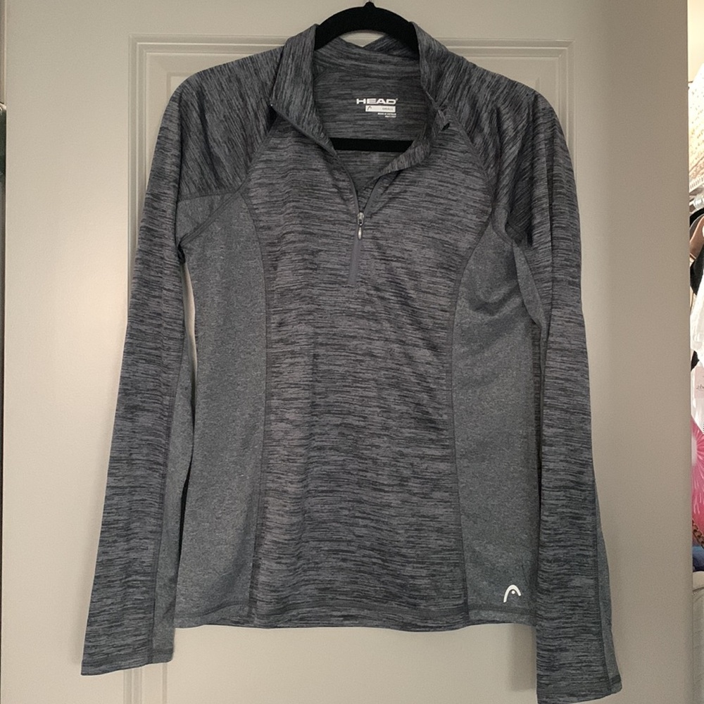 Athletic shirt long sleeve